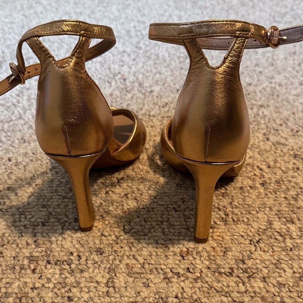 Naturalizer Lizbeth Ankle Strap Sandal In Champagne Metallic Leather - Picture 4 of 7